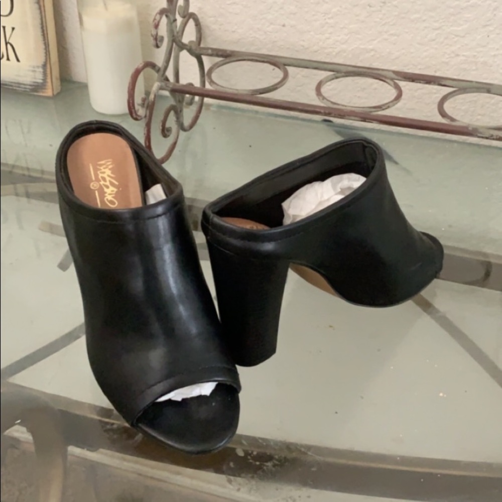 Mossimo Mules - Picture 3 of 4